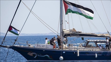 Izrael drži u pritvoru osam stranih aktivista s broda za pomoć Gazi