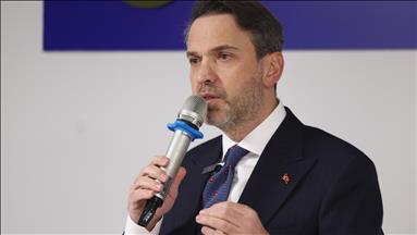 Bakan Bayraktar, Suriye'ye 3 ay içinde günlük 6 milyon metreküp doğal gaz götürmeyi planladıklarını bildirdi: